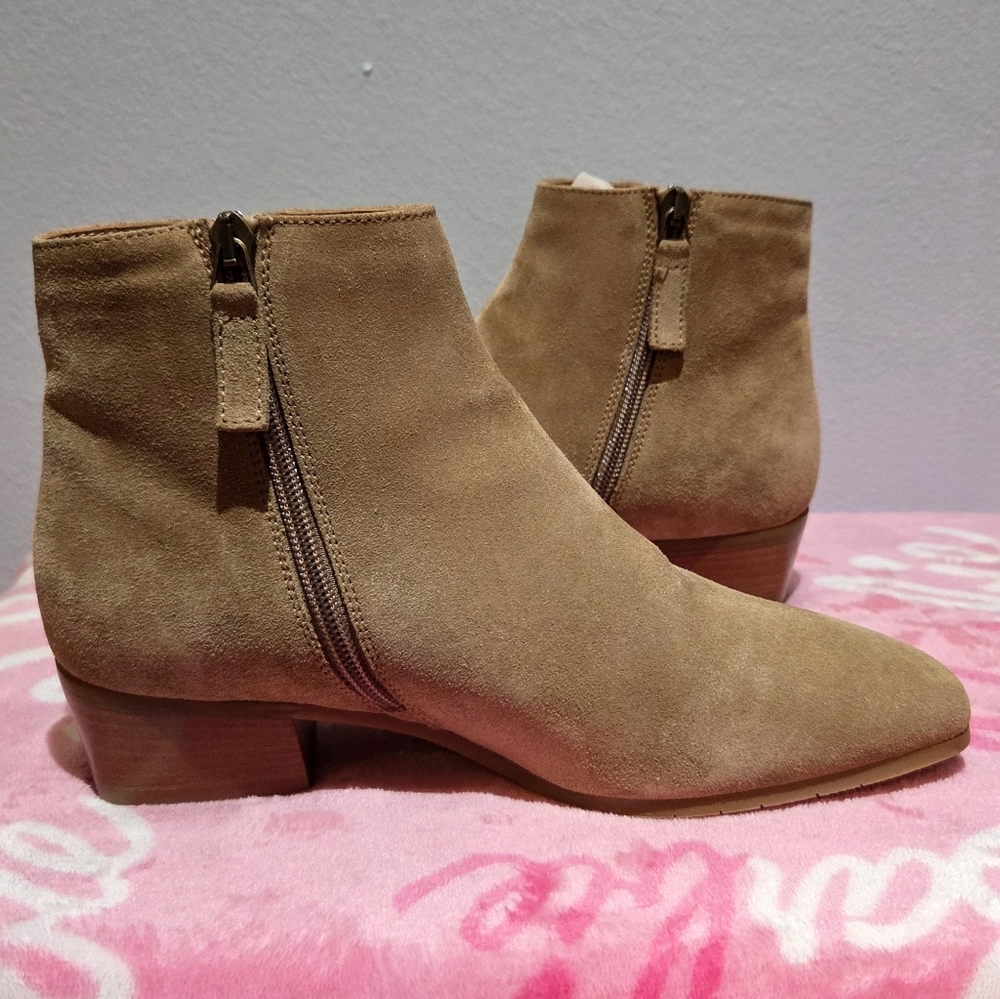 Women's Aquatalia Fuoco Suede Ankle Boots Champagne, Size 7.5M - Picture 9 of 16